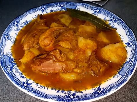 Pollo Guisado Recipe Dominican Puerto Rican Stewed Chicken Whats4eats