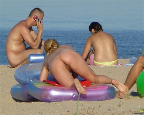 Playa desnuda voyeur cam Hermosas fotos eróticas y porno