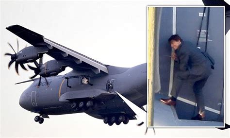 Tom Cruises Plane Stunt In ‘mission Impossible Rogue Nation Is Amazing Video Starmometer