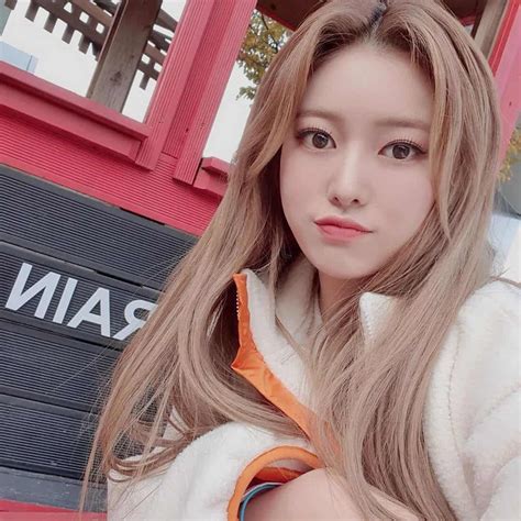 Share a gif and browse these related gif searches. Nancy Momoland Wiki, Age, Biography, Boyfriends, Family & More