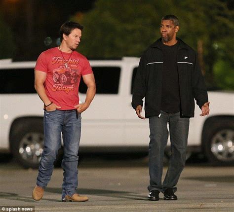 Mark Wahlberg Chatting With Denzel Washington On The Set Of 2 Guns In A