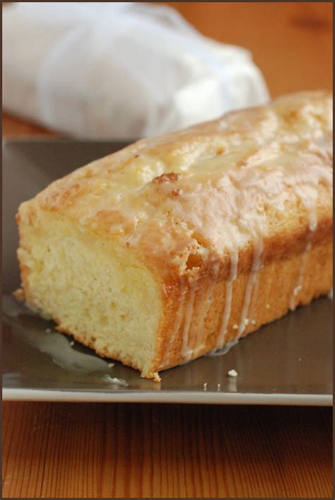 Look how quickly she put those ingredients together and outcomes this wonderful pound cake. Ina\'S Pound Cake - Provided courtesy of ina garten. - how ...