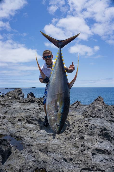 Biggest Tuna Ever Caught Busted Fishing
