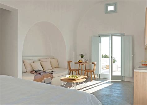 Kapsimalis Architects Completes Santorini Apartments Interior