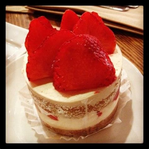 Use your uber account to order delivery from m&m soul food restaurant in los angeles. vegan strawberry shortcake m cafe melrose ave los angeles ...