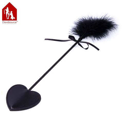 Davidsource Black Feather Heart Shaped Leather Paddle Feather Sex Flirt