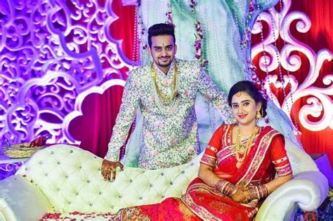 Best Ideas Of Onstage Poses For Your Wedding Album Indian Wedding Photography Couples Indian