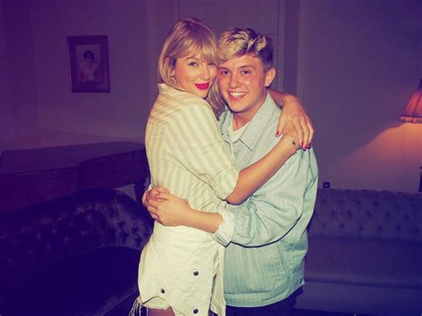 Pin By Aldrich Molina On Lover Secret Sessions Taylor Swift Pictures