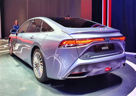 Toyota Mirai Attendue Fin 2020 La Seconde Génération Offrira 600 Km
