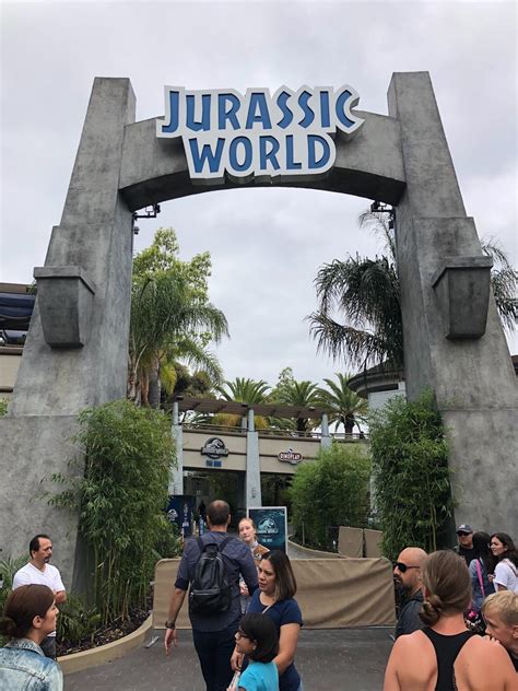 Video Jurassic World The Ride Officially Opens At Universal Studios