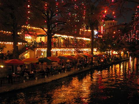 The River Walk In San Antonio Cafes River San Antone The River Walk