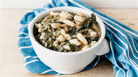 Supercook clearly lists the ingredients each recipe uses, so you can find the perfect recipe quickly! Black cabbage and cannellini bean soup - LifeGate