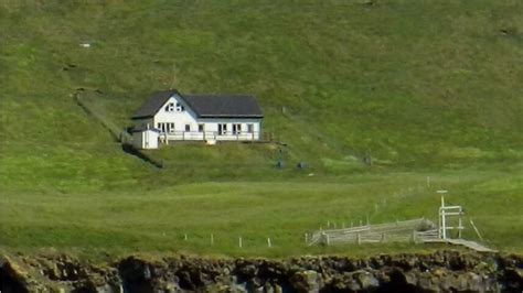 Worlds Loneliest House Photos Of Empty Home On Island Near Iceland Au