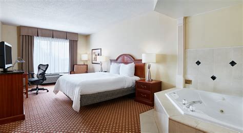 Hilton Garden Inn Charlotte North Hotel Reviews Photos Rate Comparison Tripadvisor