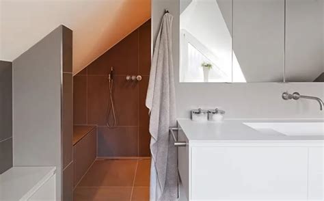 Weitere ideen zu bad mit dachschräge, badezimmer dachgeschoss, badezimmer. Badezimmer mit Dachschräge