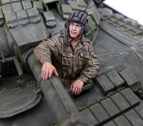 Photo 5 Modern Russian Tank Crew Figures Gallery On