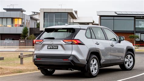 Toyota Rav4 Review And Buyers Guide — Auto Expert By John Cadogan Save