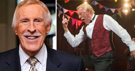 We Look Back At Some Of Bruce Forsyths Most Memorable Shows Metro News