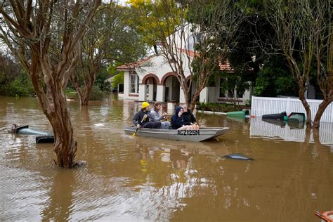 Declarado Estado De Calamidade Natural Em 20 áreas De Sydney Afetadas Por Inundações Sic Notícias