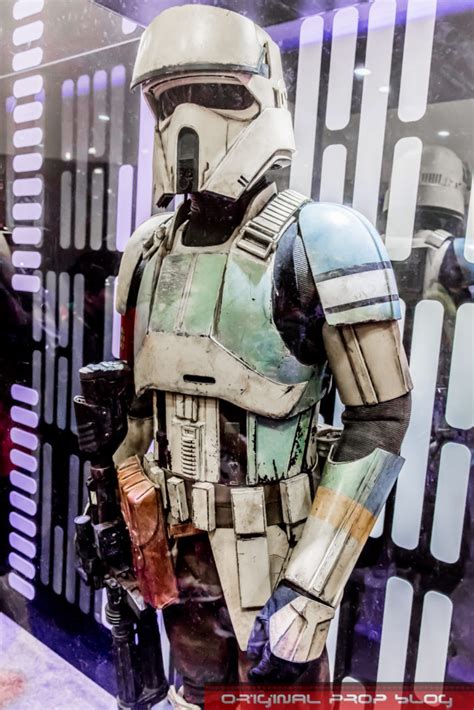 San Diego Comic Con 2016 Star Wars Rogue One Costume Exhibit Sdcc