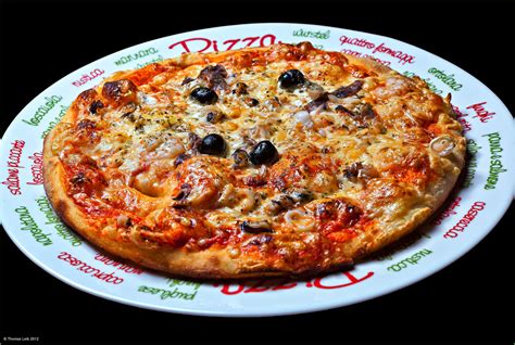Diese Leckere Pizza Aß Ich Am Foto And Bild Stillleben Essen