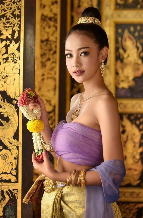 Traditional Thai Clothing Traditional Dresses Traditional Fashion Beautiful Asian Women