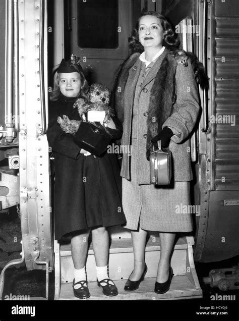 Bette Davis Right And Her Babe B D Hyman Aka Barbara Merrill Stock Photo Alamy