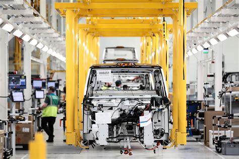 When it comes to chinese car companies, the luxury segment seems to be the next new phenomenon for the global. China's Carmakers Want to Dominate World's Next Era of ...