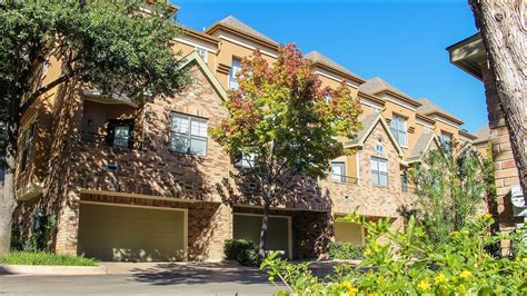 We provide a cost calculator, pricing tools, and more so you'll know exactly what it will cost to live in the city you love. The Brownstones Townhomes | Two Bedroom Walk-Thru | Dallas ...