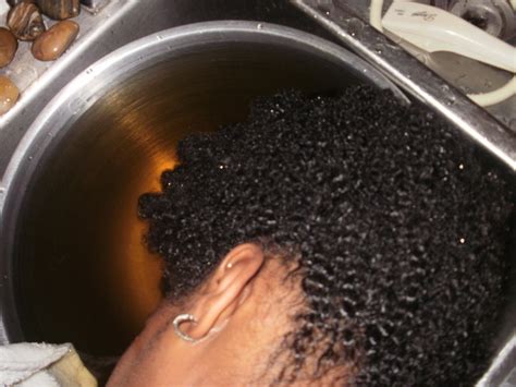 Silica may also prevent hair breakage (4), (5). The Yendys Experience: HERB: Horsetail...Used For Haircare ...