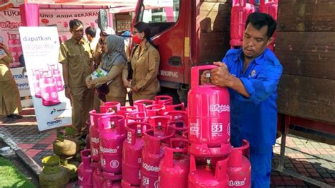 Officialnetnews merupakan program berita yang berisi berita aktual (hard news, light news, entertainment news), feature singkat dan feature mendalam. Harga Beli Baru dan Isi Ulang Bright Gas 5,5 Kg yang ...