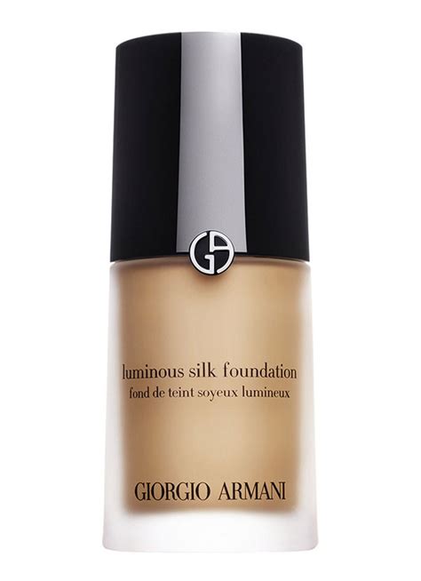 Armani Beauty Foundation The Armani Secret To Stay Perfect On The Go