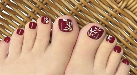 Fall Toe Nails