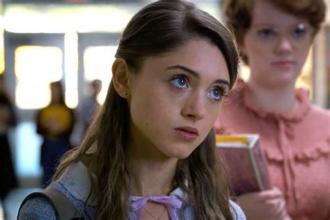 ‘stranger Things Star Natalia Dyer On Nancys Strength Poor Barb And