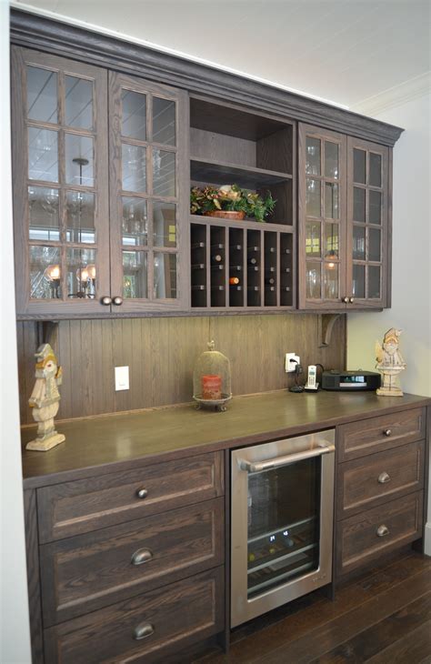 All of our kitchens utilize only the finest all wood construction and the highest quality hardware to ensure that our products are built to last. Bruce County Custom Cabinets | Custom Built-Ins