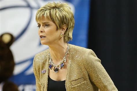 Baylor Women S Basketball Coach Kim Mulkey Suspended For One Game By NCAA IBTimes