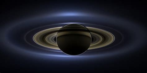 Saturn Earth Shine In First Of Its Kind Photo By Nasas Cassini
