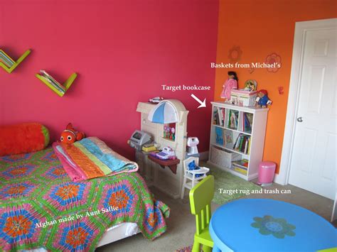 Because children's room deserve some design love, too. Margy's Musings: Bight Colored Rooms and Walls
