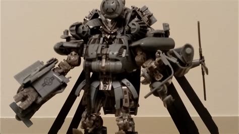La preuve qu'une série n'a pas besoin d'une tonne d'épisode pour laisser une trace (dans mon cerveau du moins). Transformers studio series blackout - YouTube