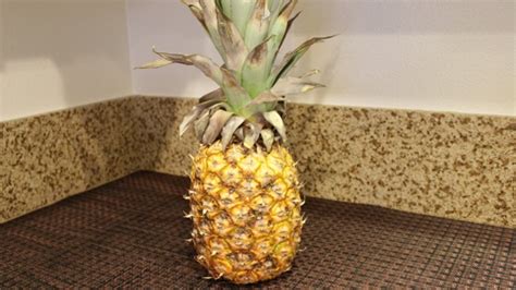 How I Know When A Pineapple Is Ripe And Ready To Eat It Has Grown On Me