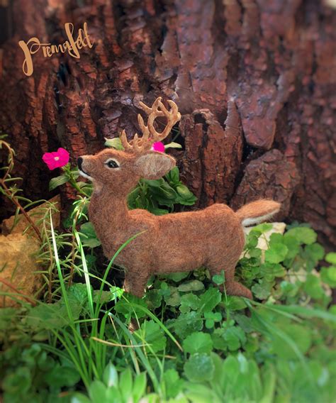 Needle Felted Little Wool Deer Sculpture In 2020 Wool Animals Needle