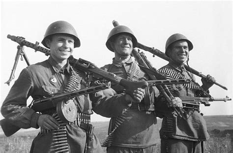 Photos Soviet Machine Guns In Ww2 A Military Photo And Video Website
