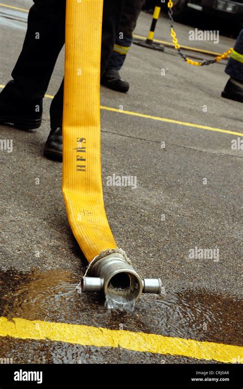 Firemans Hose Hi Res Stock Photography And Images Alamy