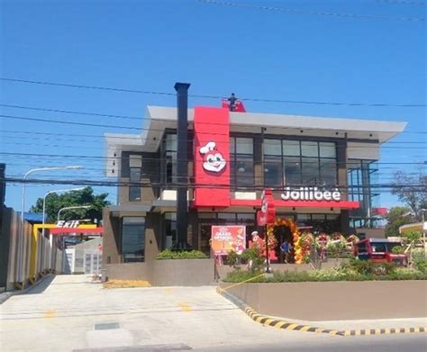 Jollibee Opens First Drive Thru Branch In Tagbilaran