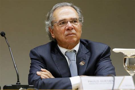 Sem saber que estava sendo gravado, ministro da economia afirmou também que programa foi desastre. Paulo Guedes Ministro: Biografia, Fortuna E Formação ...