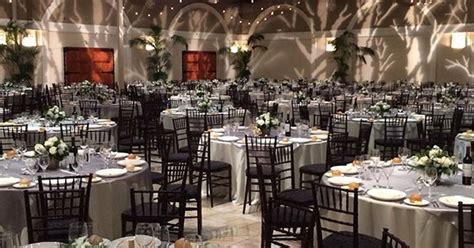 These corporate dinner party games have the extraordinary ability to bring people together by generating a fun and competitive environment that fills the room with a real buzz! Winter Corporate Event Themes and Ideas