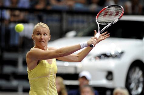 Frekvence 1 je soukromá celoplošná rozhlasová stanice. Zemřela tenisová legenda Jana Novotná, wimbledonská ...