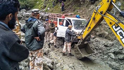 Himachal Pradesh Landslides Over 200 Stuck In
