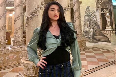 10 koleksi baju muslim trendy terbaru yang siap memeriahkan acara dan harimu; Gaya Baju Muslimah Stylist - 20 Model Baju Batik Kantor ...
