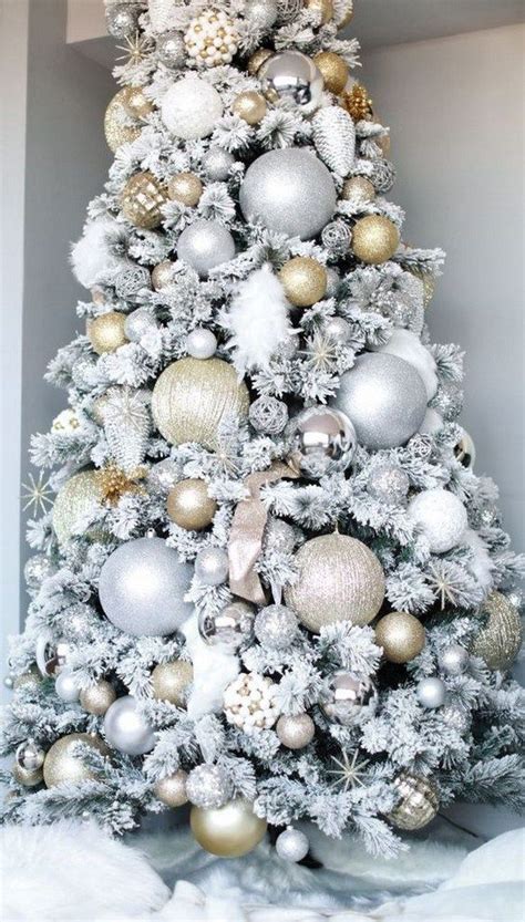 90 Stylish Silver And Gold Christmas Trees Homedsn Elegant